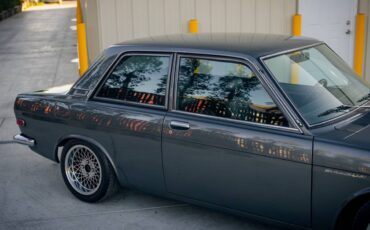 Datsun-510-1972-grey