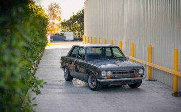 Datsun-510-1972-grey-14
