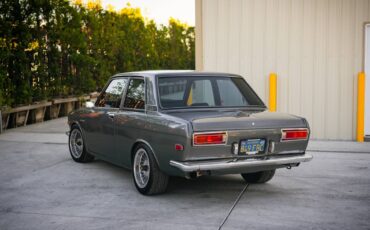 Datsun-510-1972-grey-15