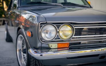 Datsun-510-1972-grey-16