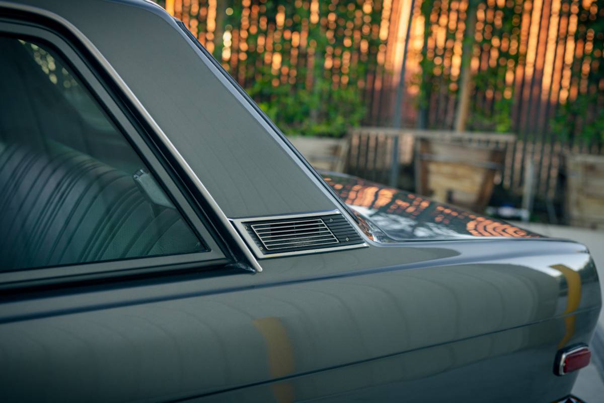 Datsun-510-1972-grey-5