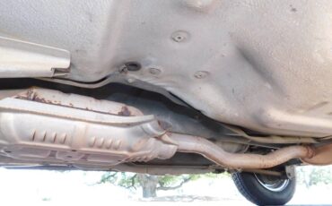 Datsun-510-hatchback-1980-white-16