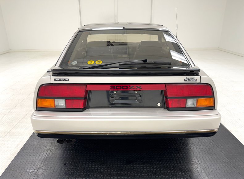 Datsun-Other-1984-Light-Pewter-Metalli-Black-14