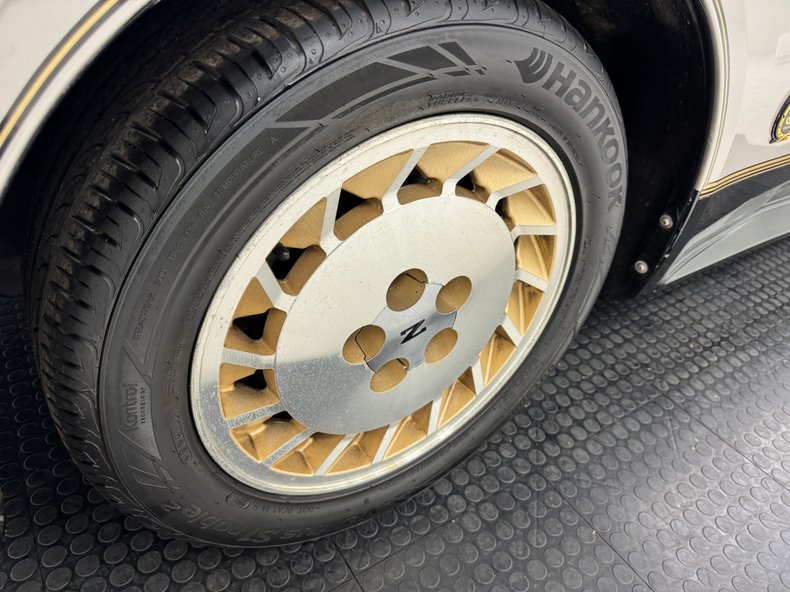 Datsun-Other-1984-Light-Pewter-Metalli-Black-22