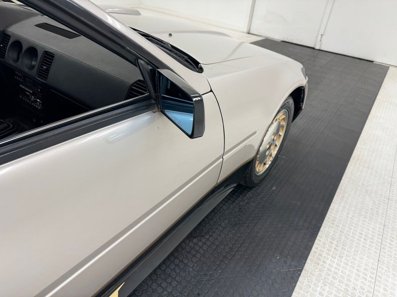 Datsun-Other-1984-Light-Pewter-Metalli-Black-41