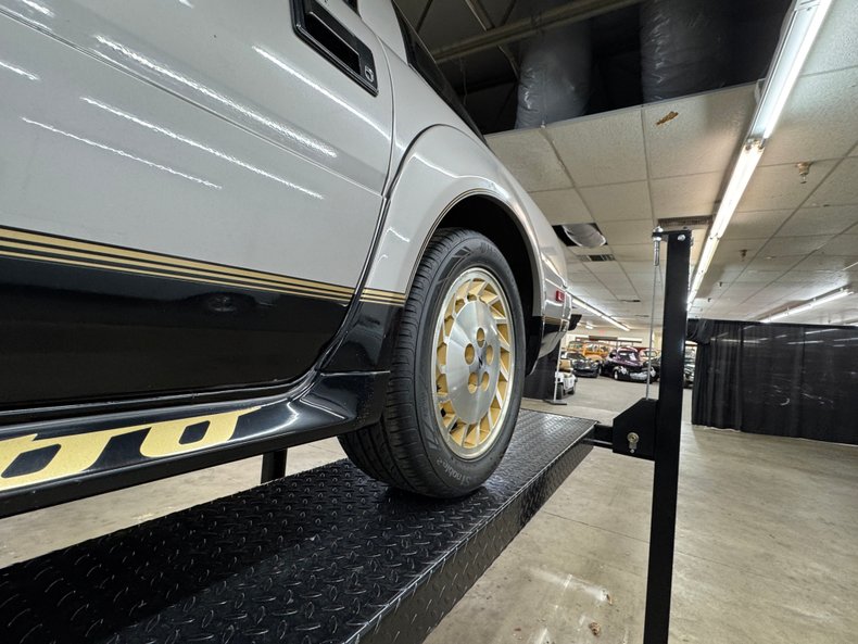 Datsun-Other-1984-Light-Pewter-Metalli-Black-45