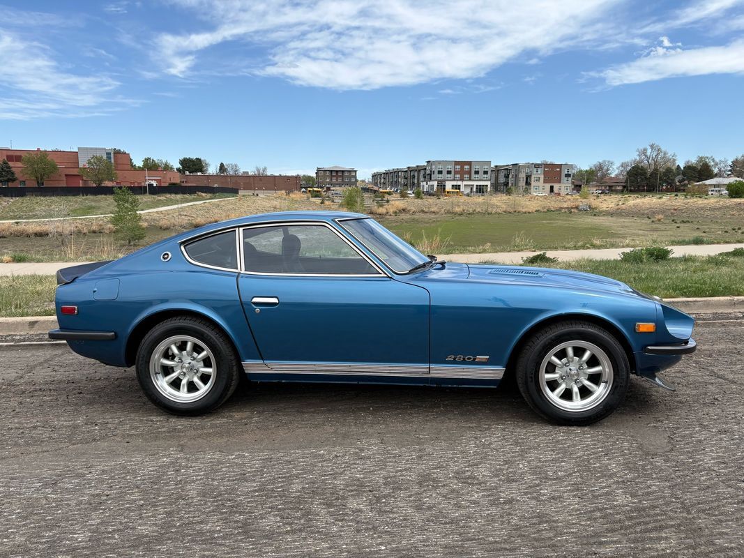 Datsun-Z-Series-1977-37