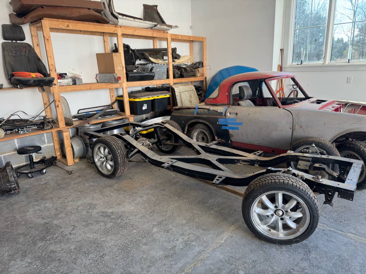 Datsun-roadster-200-1970-red-1