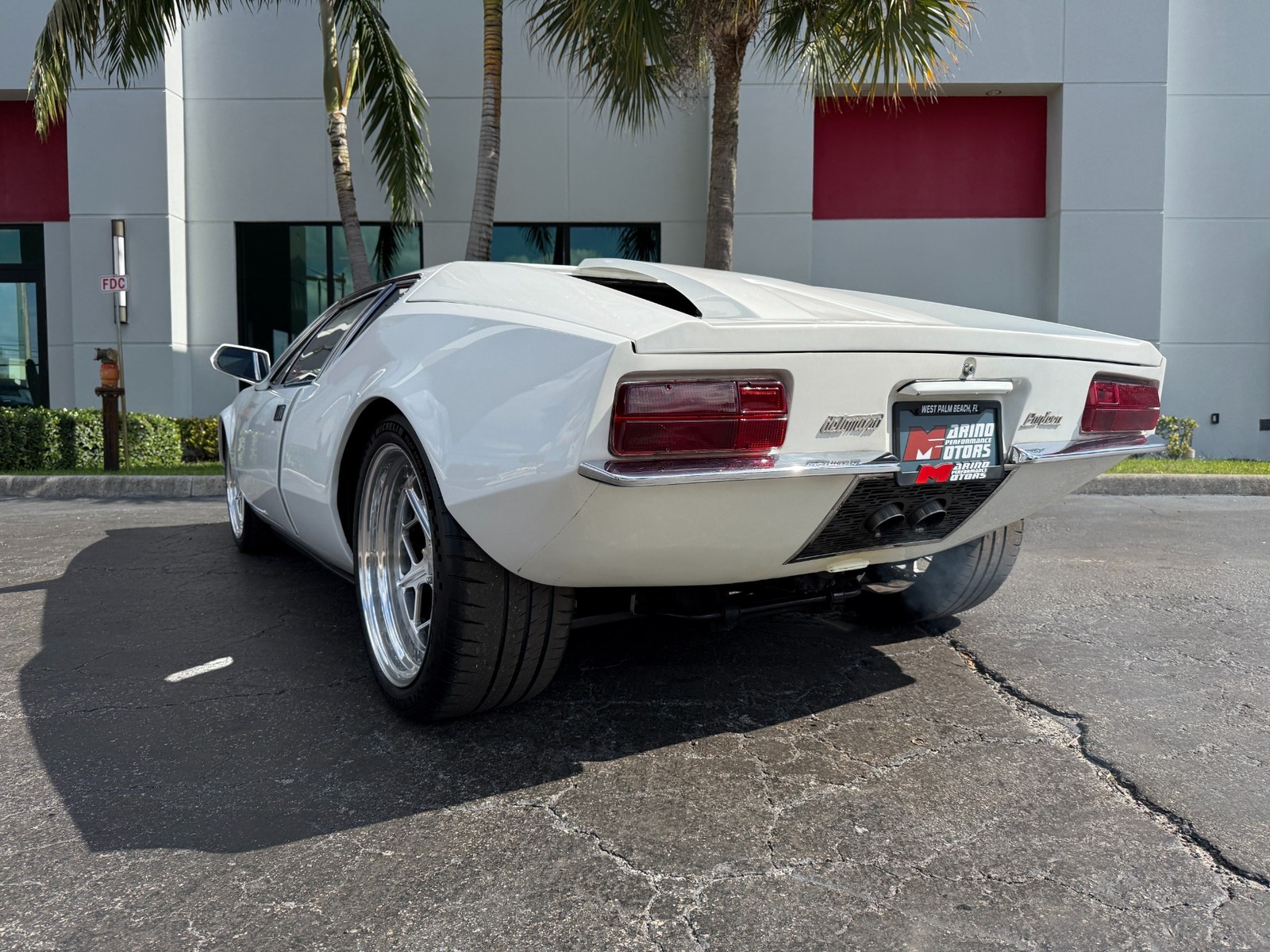 De-Tomaso-Pantera-1972-Coupe-13