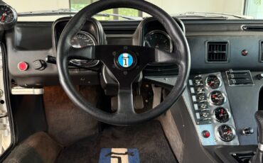 De-Tomaso-Pantera-1972-Coupe-22