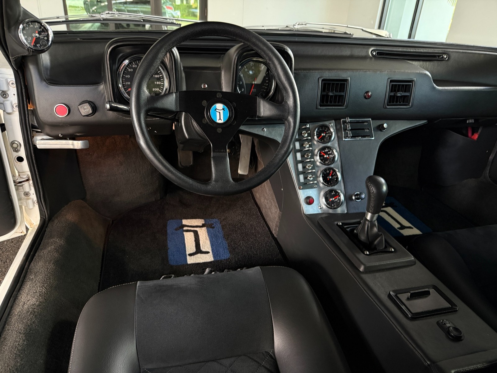 De-Tomaso-Pantera-1972-Coupe-23