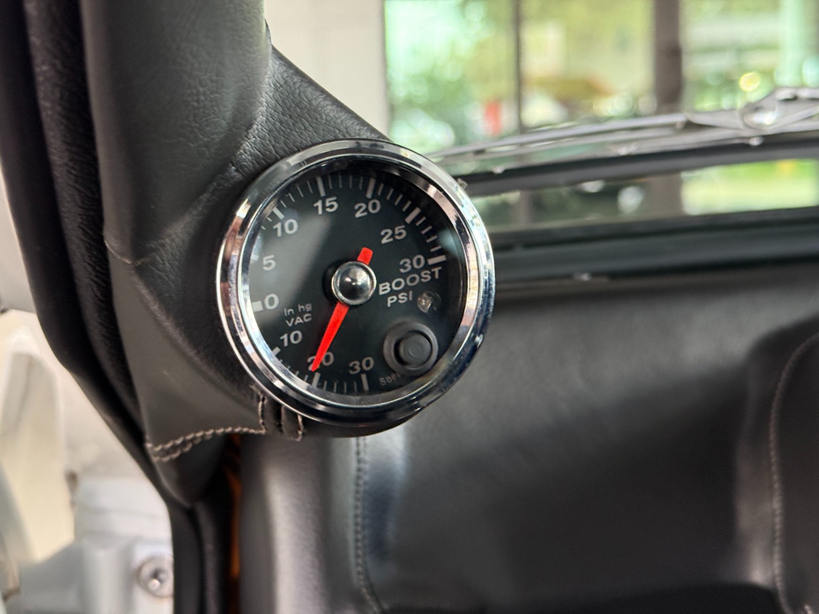 De-Tomaso-Pantera-1972-Coupe-26