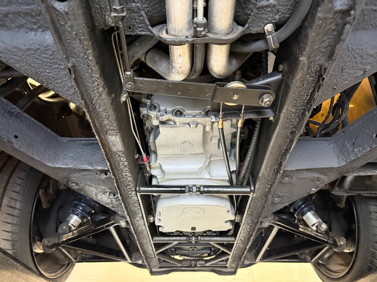 De-Tomaso-Pantera-1972-Coupe-39