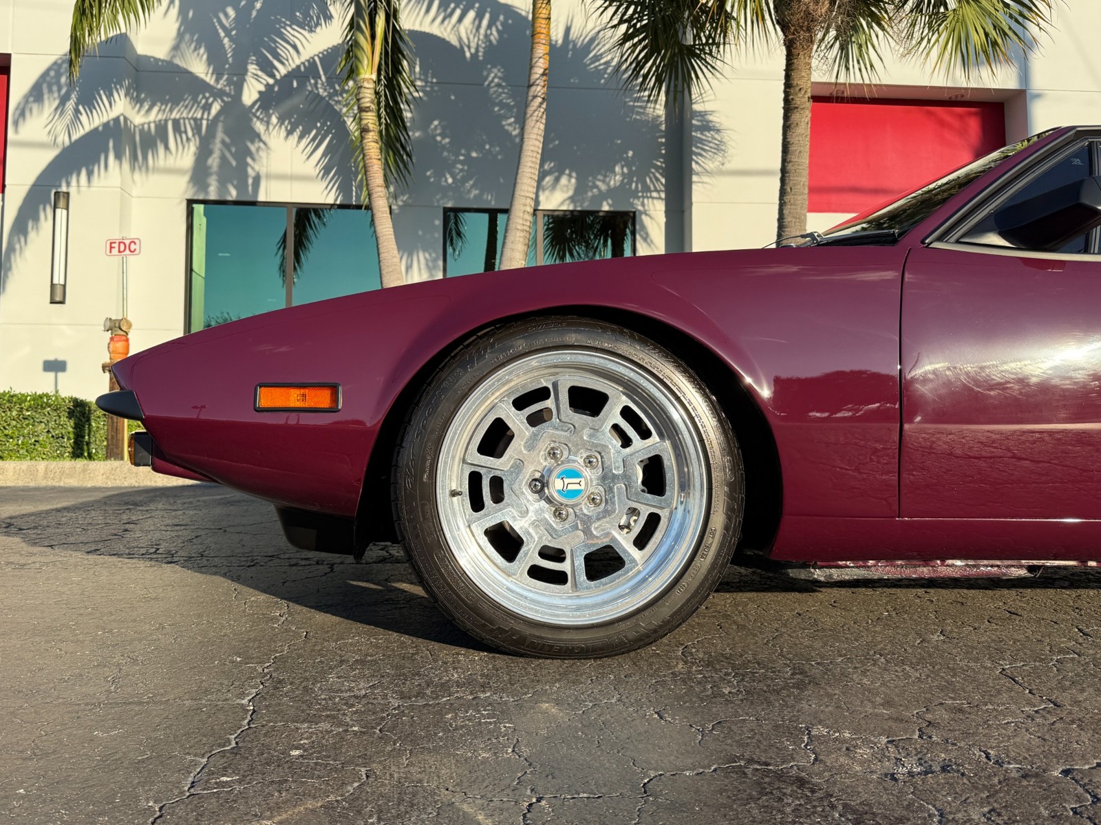 De-Tomaso-Pantera-1973-coupe-12