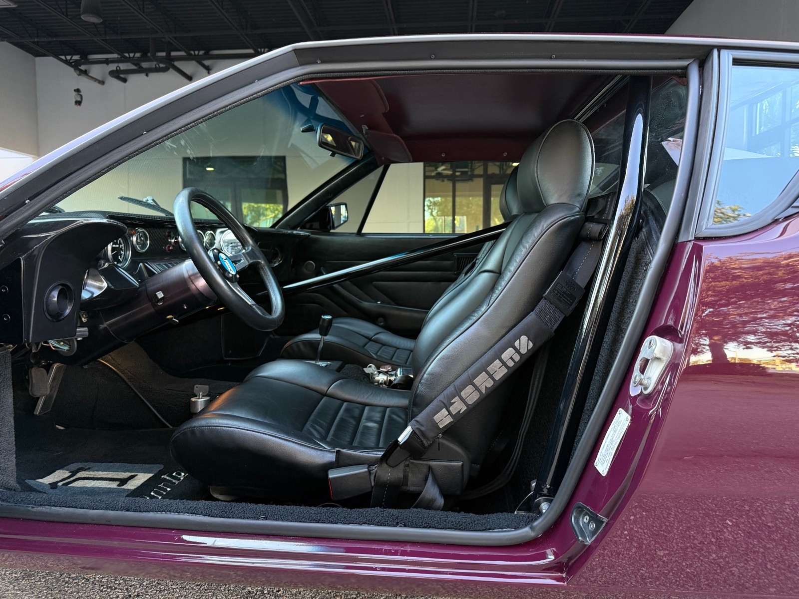 De-Tomaso-Pantera-1973-coupe-19