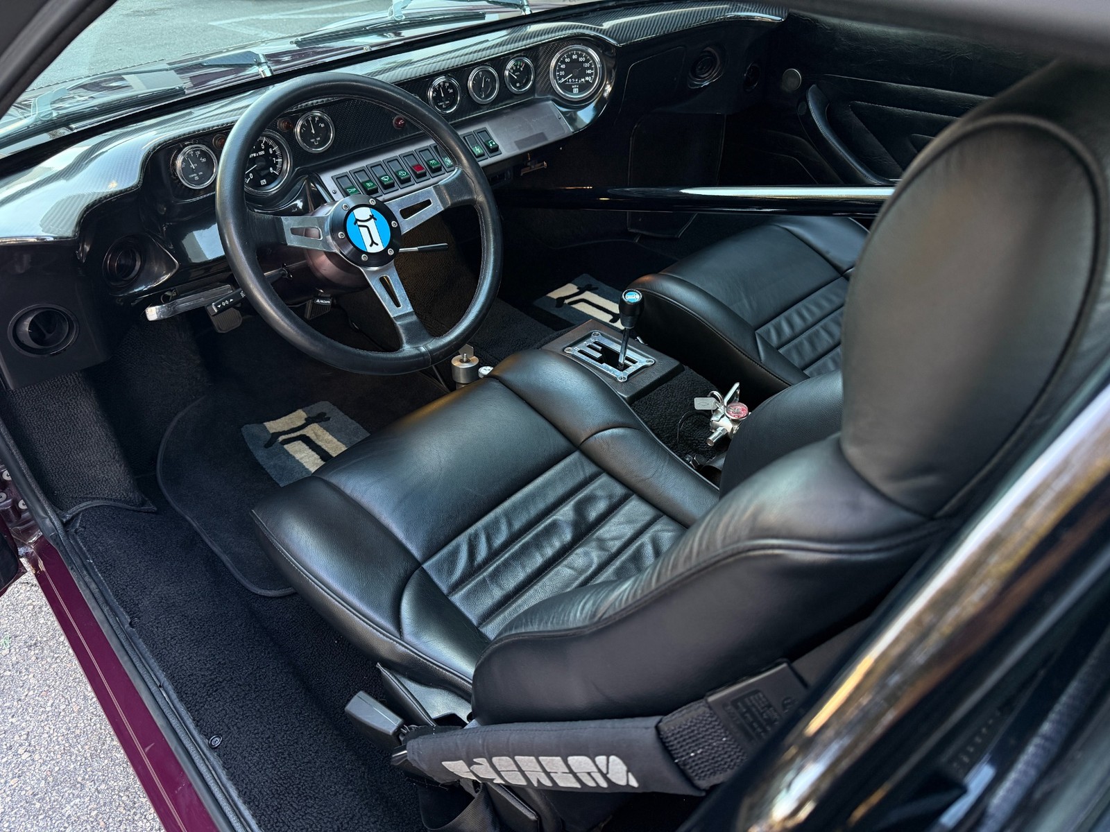 De-Tomaso-Pantera-1973-coupe-20