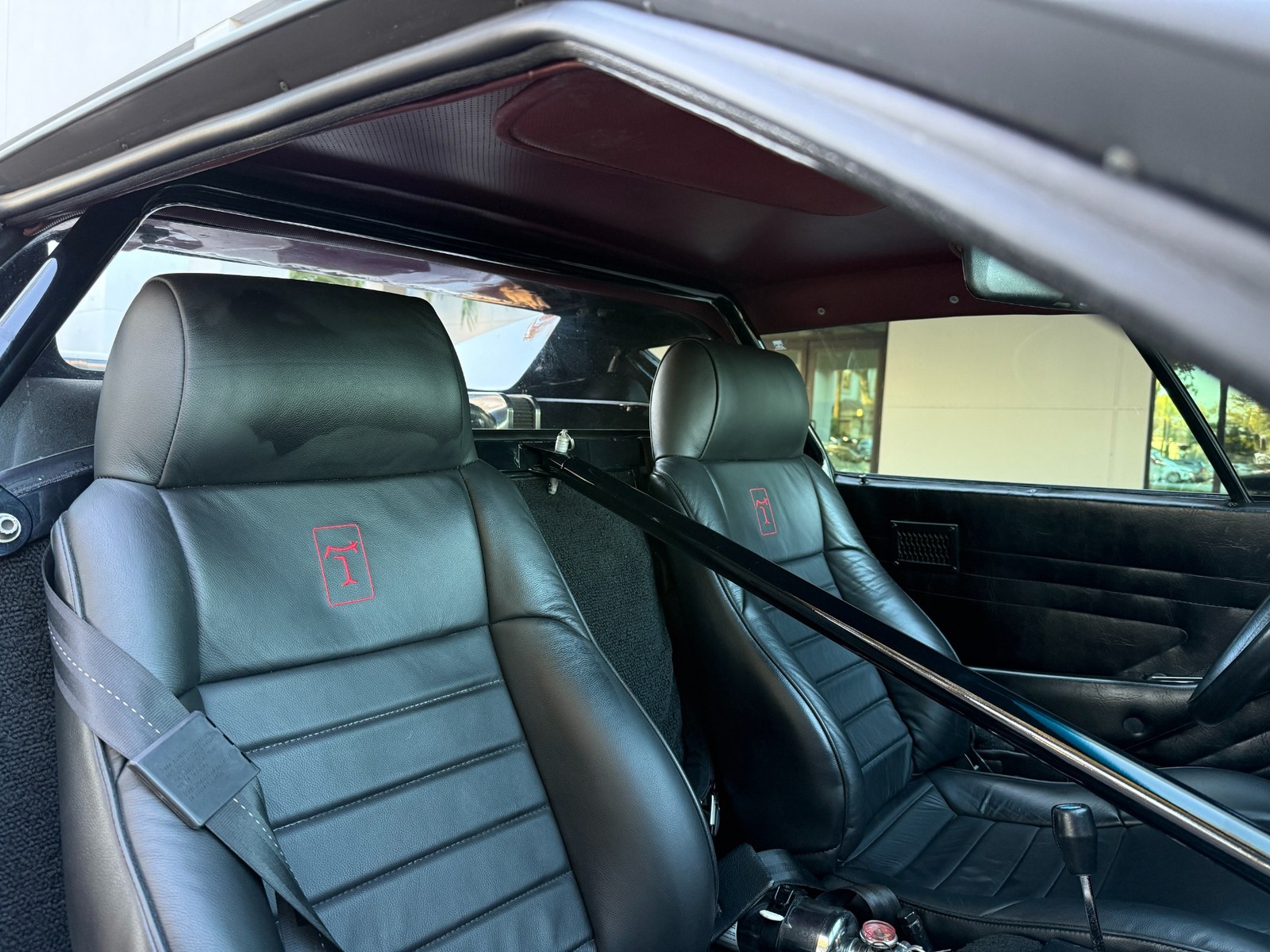 De-Tomaso-Pantera-1973-coupe-27