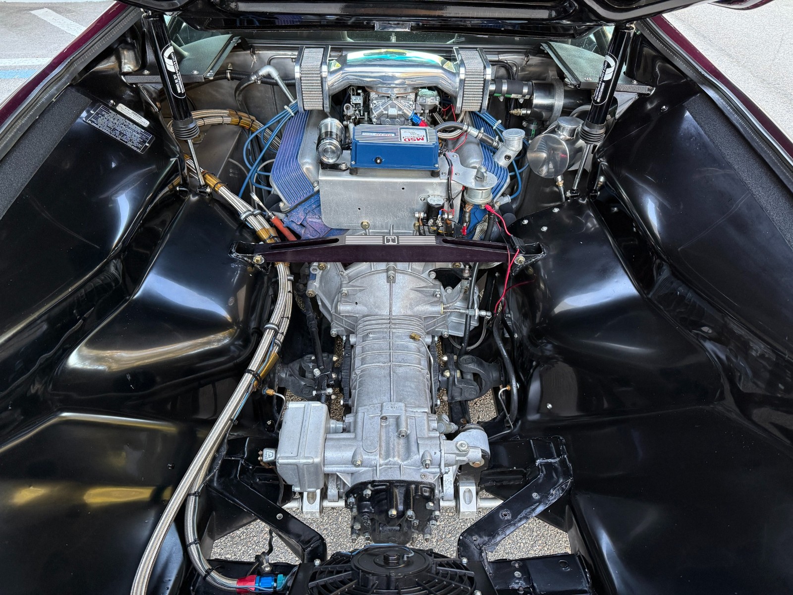 De-Tomaso-Pantera-1973-coupe-32