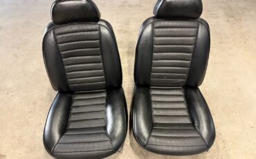 De-Tomaso-Pantera-1973-coupe-39