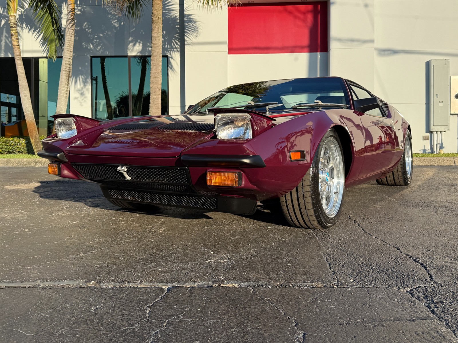 De-Tomaso-Pantera-1973-coupe-7
