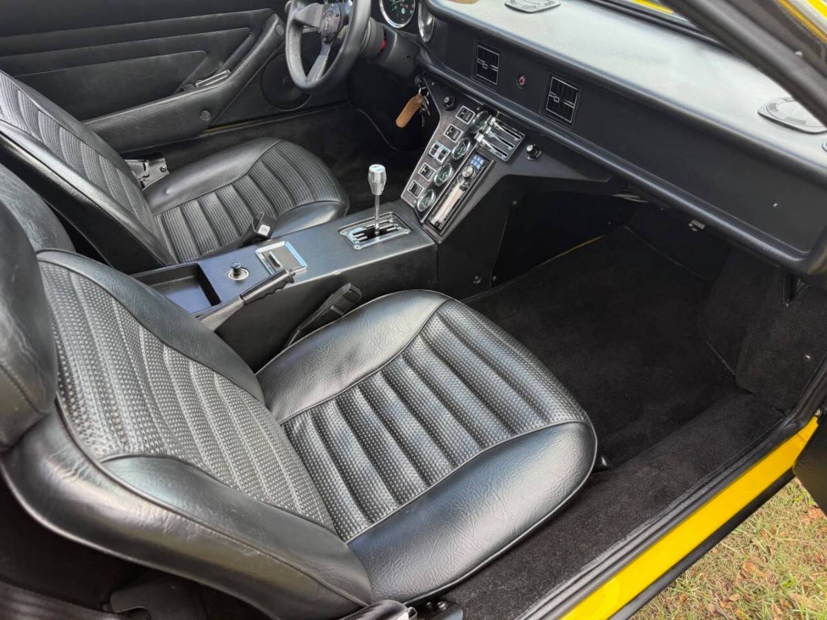 De-tomaso-pantera-1974-yellow-1