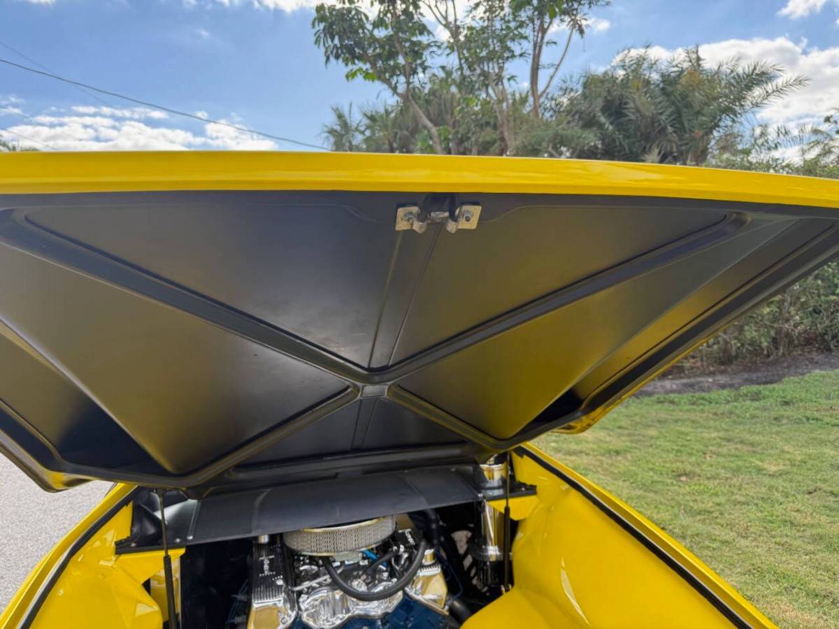 De-tomaso-pantera-1974-yellow-10