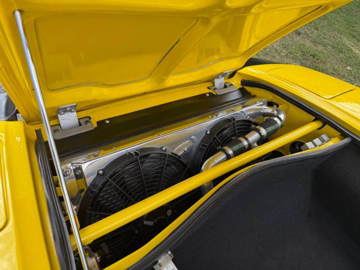 De-tomaso-pantera-1974-yellow-13