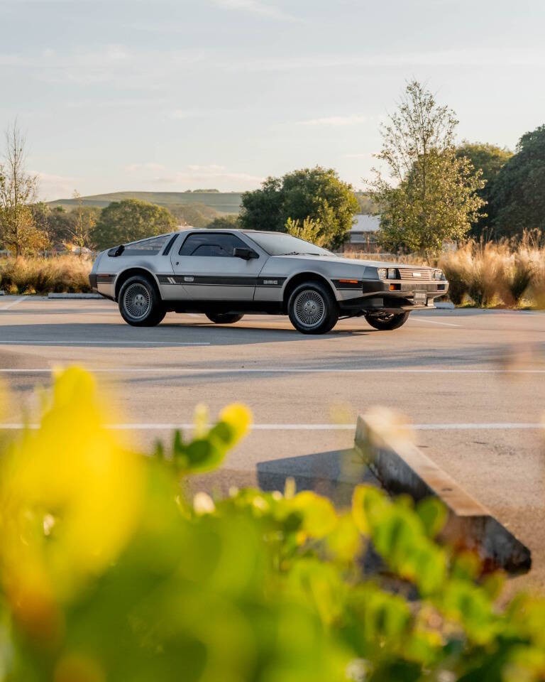 DeLorean-1981-Coupe-10