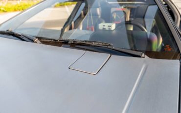 DeLorean-1981-Coupe-14