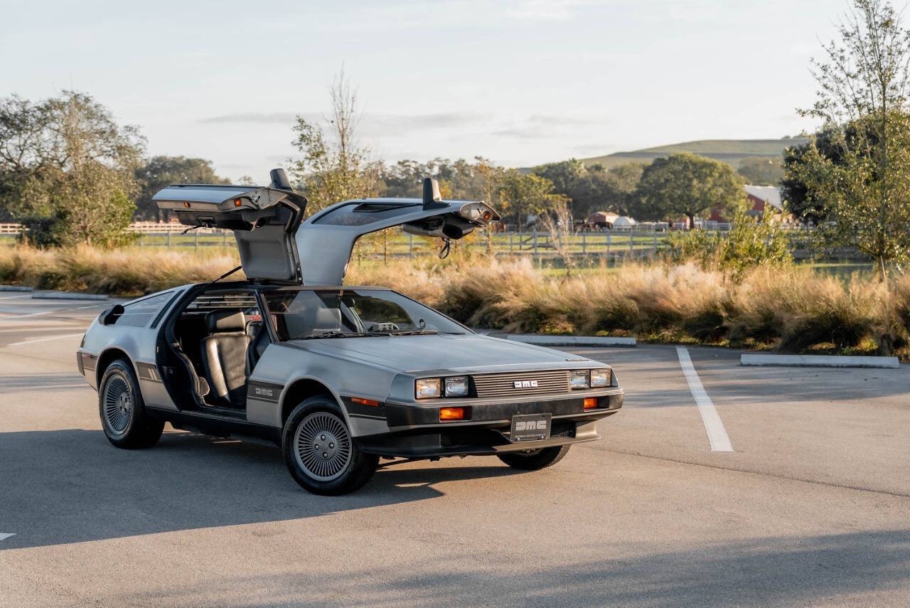 DeLorean-1981-Coupe-17