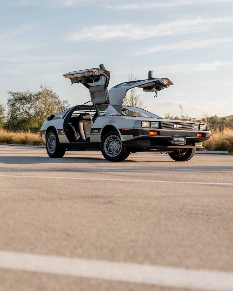 DeLorean-1981-Coupe-18