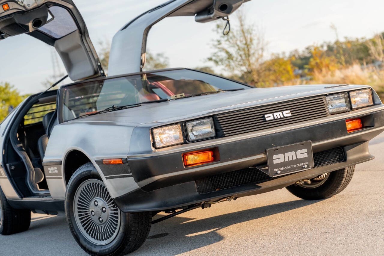 DeLorean-1981-Coupe-23