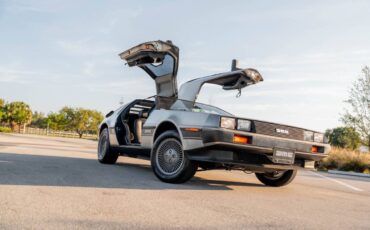 DeLorean-1981-Coupe-24