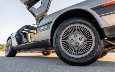 DeLorean-1981-Coupe-28