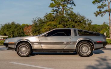DeLorean-1981-Coupe-4
