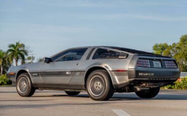 DeLorean-1981-Coupe-5