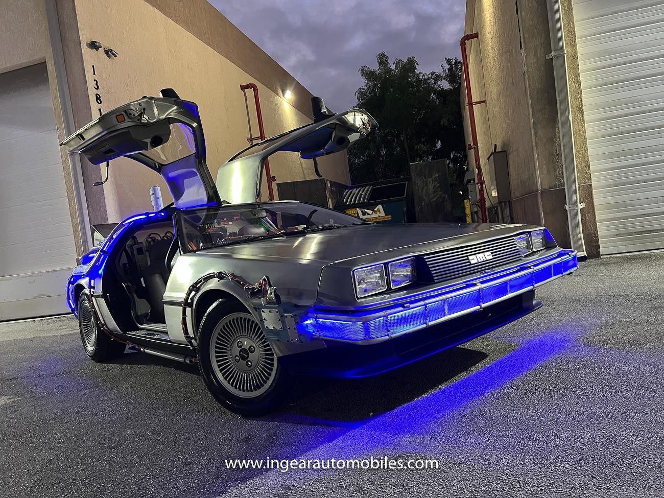 DeLorean  1981 coupe
