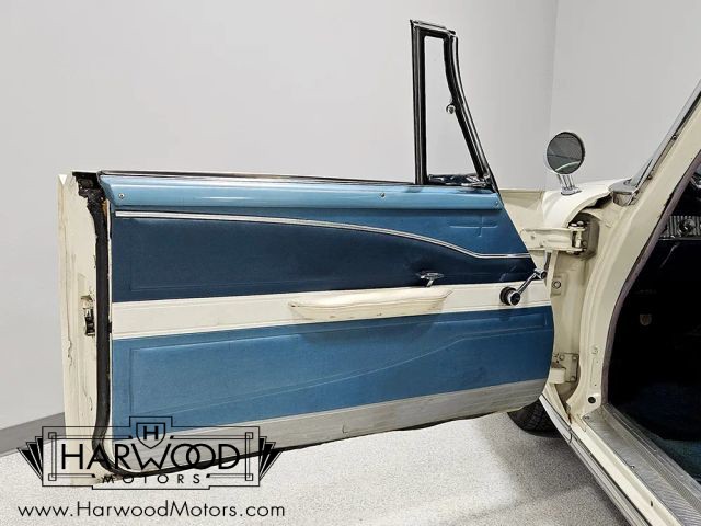 DeSoto-1961-Coupe-34