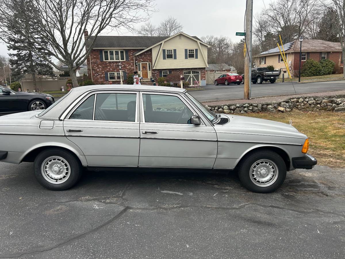 Diesel-1983-silver-2