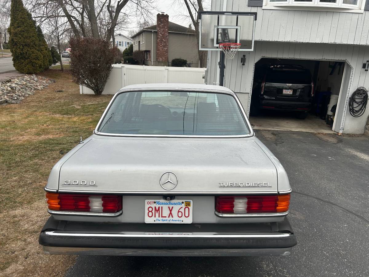 Diesel-1983-silver-3