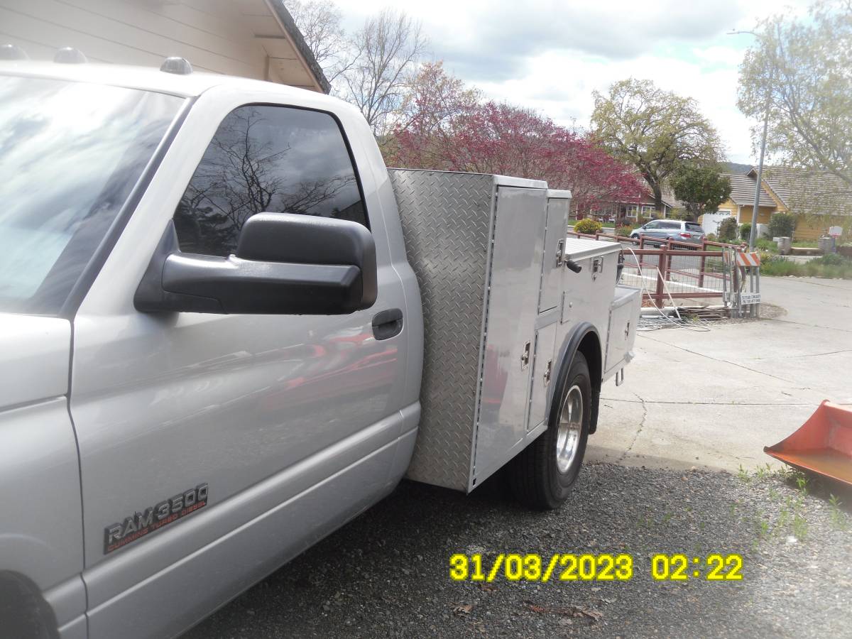 Dodge-3500-diesel-dually-1996-silver