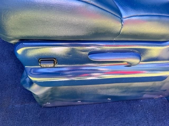 Dodge-Business-Coupe-1948-20