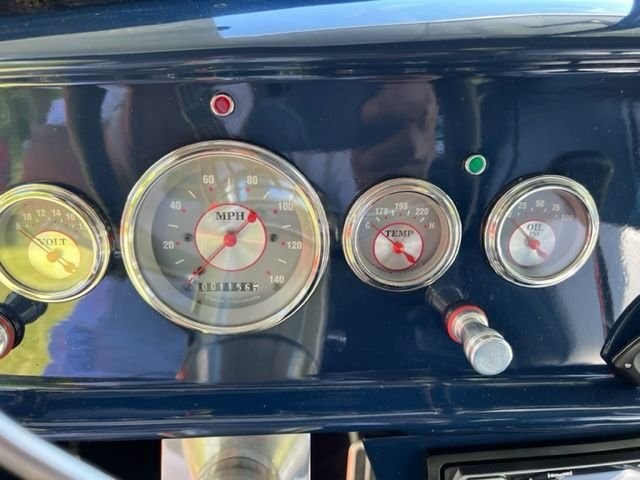 Dodge-Business-Coupe-1948-22