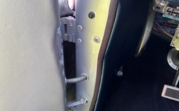 Dodge-Business-Coupe-1948-24