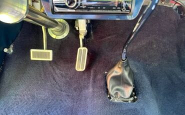 Dodge-Business-Coupe-1948-25