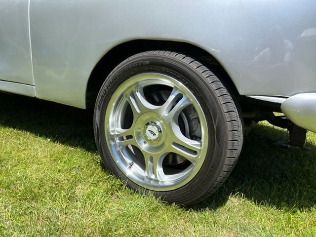 Dodge-Business-Coupe-1948-7