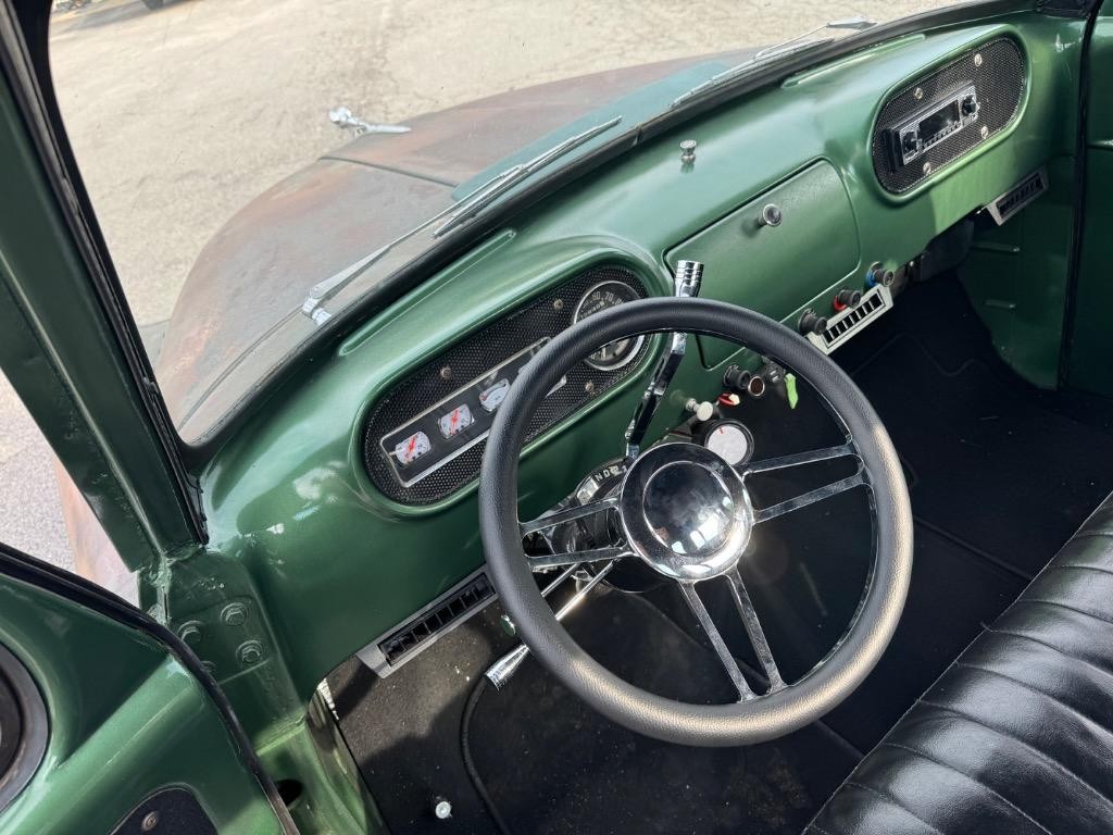 Dodge-C3-5-window-Pick-Up-Truck-440-aluminum-heads-patina-solid-1955-33