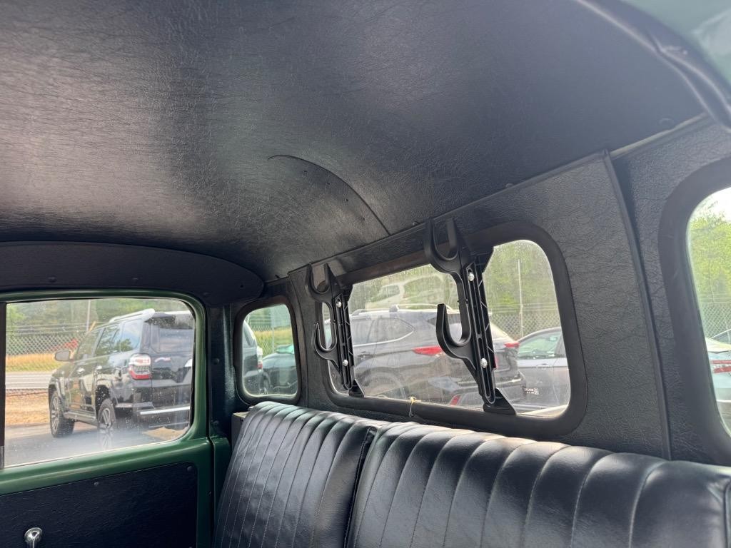 Dodge-C3-5-window-Pick-Up-Truck-440-aluminum-heads-patina-solid-1955-39