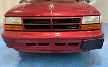 Dodge-Caravan-1995-Mini-Passenger-Van-11