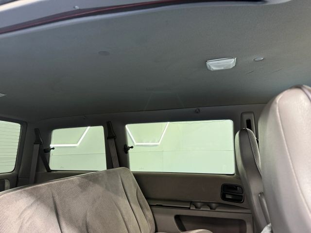 Dodge-Caravan-1995-Mini-Passenger-Van-19